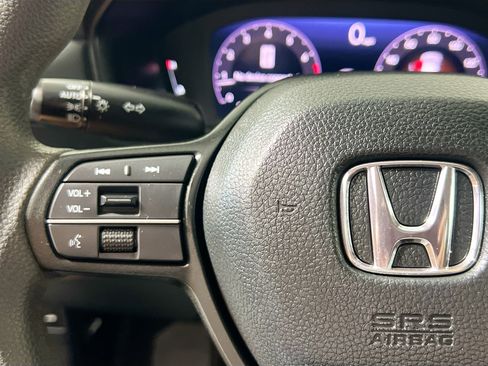 Used 2024 Honda Accord EX image 18