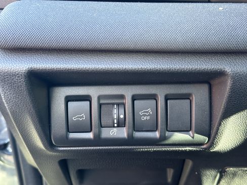 Used 2021 Subaru Outback Premium image 19