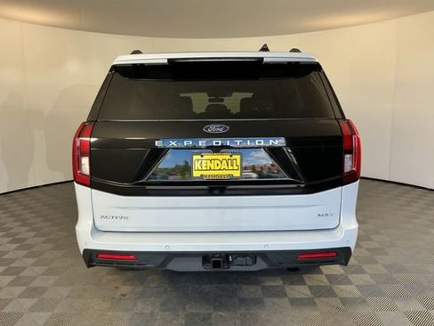 Used 2025 Ford Expedition Max Active AWD/4WD image 5