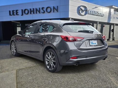 Used 2018 MAZDA MAZDA3 Grand Touring FWD image 3