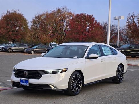 New 2025 Honda Accord Touring image 8
