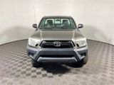 Used 2012 Toyota Tacoma 4x4 Regular Cab image 3