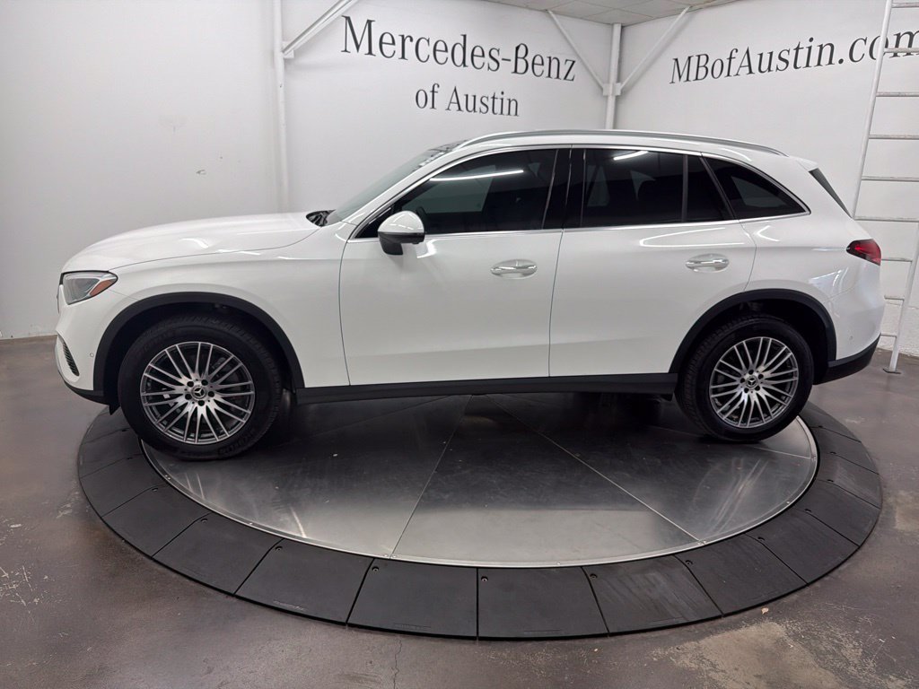 Certified 2026 Mercedes-Benz GLC 300 4MATIC image 4