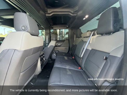Used 2025 GMC Hummer EV 2X AWD/4WD image 12