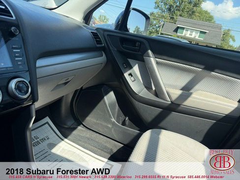 Used 2018 Subaru Forester 2.5i Premium AWD/4WD image 19
