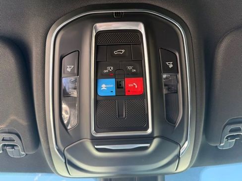 Used 2022 Jeep Wagoneer Series II image 21