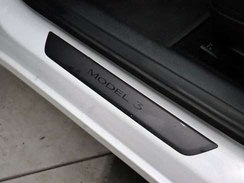 Used 2023 Tesla Model 3 Standard Range RWD image 28