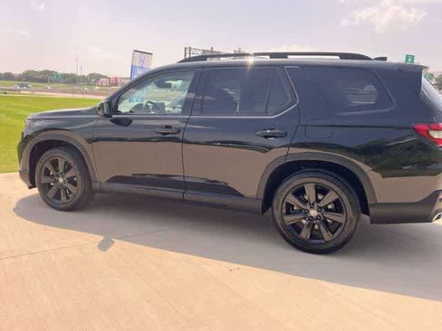 Certified 2023 Honda Pilot Elite image 4