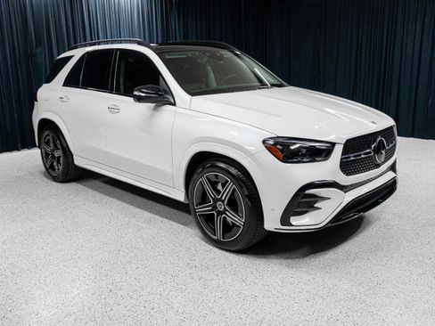 New 2026 Mercedes-Benz GLE 450 4MATIC image 3