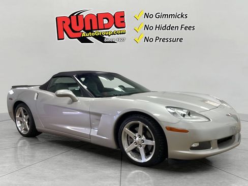 Used 2005 Chevrolet Corvette Convertible w/ Preferred Equipment Group RWD image 8
