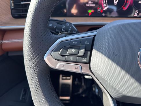 New 2026 Volkswagen Tiguan SEL R-Line image 36