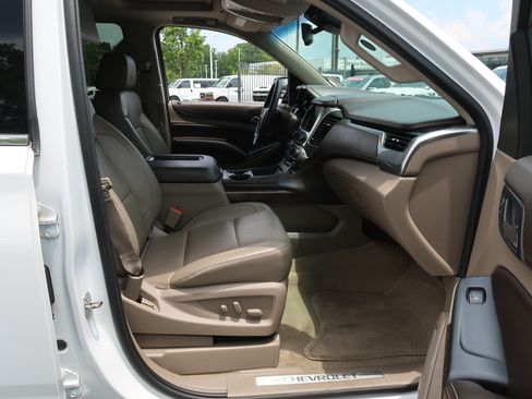 Used 2015 Chevrolet Tahoe LT AWD/4WD image 41