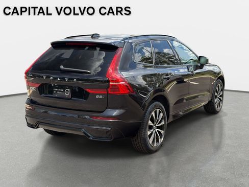 Certified 2025 Volvo XC60 B5 Core AWD/4WD image 5