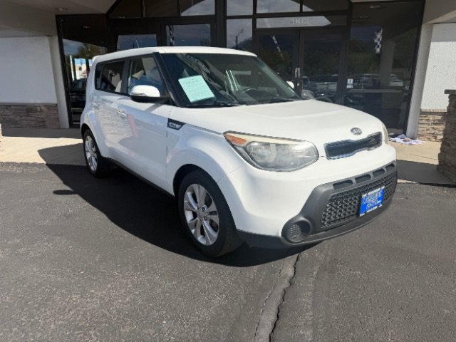 Used 2014 Kia Soul + FWD image 4