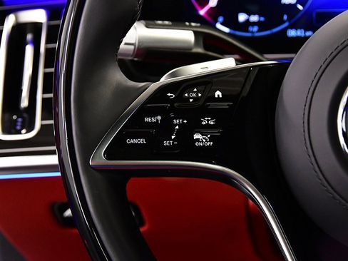 Used 2025 Mercedes-Benz S 580 4MATIC Sedan image 19