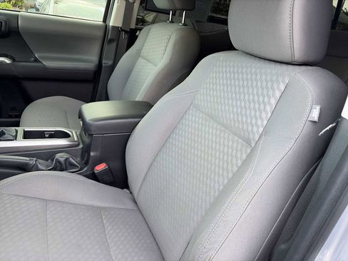 Used 2022 Toyota Tacoma SR5 image 6