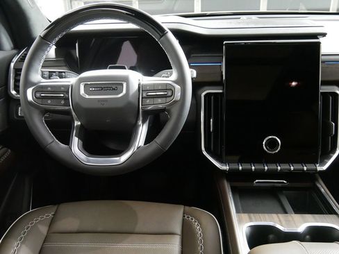 New 2026 GMC Acadia Denali Ultimate w/ LPO, Floor Liner Package image 20