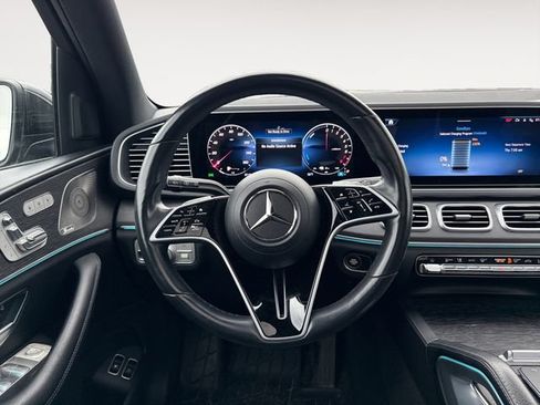 Used 2024 Mercedes-Benz GLE 450e 4MATIC image 13
