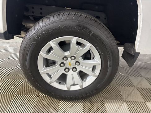 Used 2022 Chevrolet Colorado LT w/ Fleet Safety Package image 22