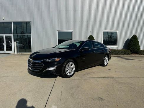 Used 2025 Chevrolet Malibu LT image 1