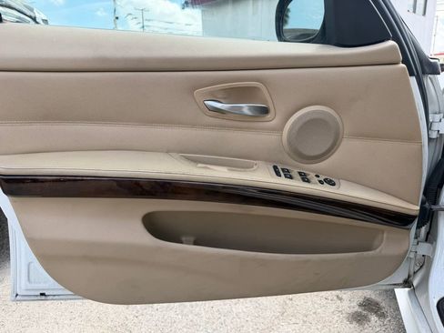 Used 2011 BMW 335i Sedan image 9