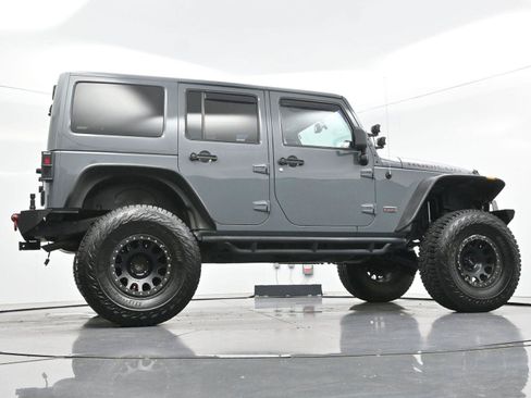 Used 2013 Jeep Wrangler Unlimited Rubicon AWD/4WD image 47