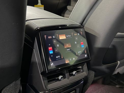 New 2026 Cadillac Vistiq Luxury AWD/4WD image 43