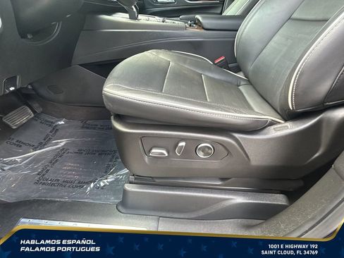 Used 2024 Cadillac Escalade ESV Premium Luxury AWD/4WD image 13