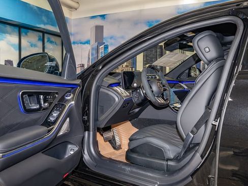 New 2026 Mercedes-Benz S 63 AMG S image 13