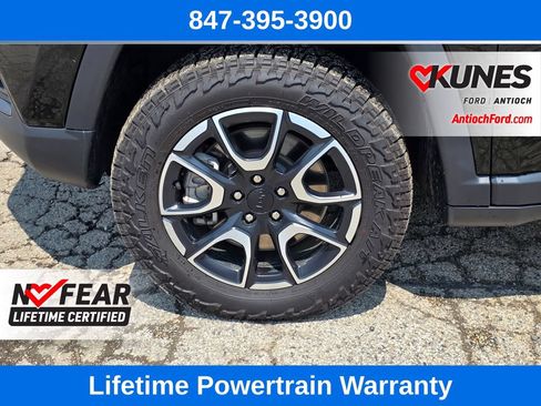 Used 2024 Jeep Compass Trailhawk AWD/4WD image 12