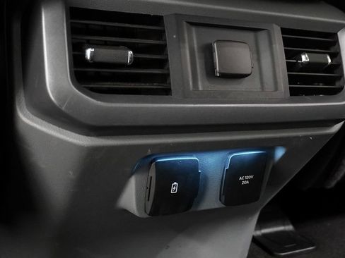 Used 2025 Ford F150 XLT w/ Equipment Group 301A Standard image 25