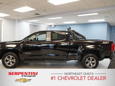 Used 2017 Chevrolet Colorado Z71 image 2