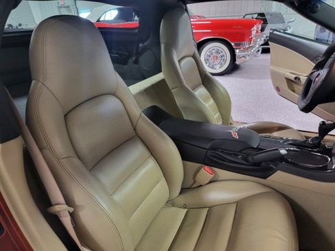 Used 2005 Chevrolet Corvette Coupe w/ Preferred Equipment Group RWD image 12