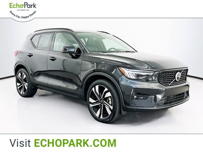 Used 2025 Volvo XC40 B5 Plus