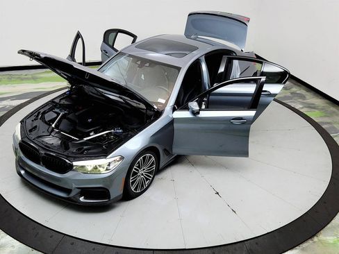 Used 2019 BMW 530i w/ M Sport Package RWD image 37