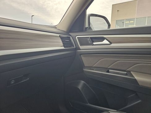 Used 2023 Volkswagen Atlas SEL image 25