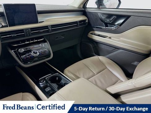 Used 2021 Lincoln Corsair AWD w/ Premium Package image 26