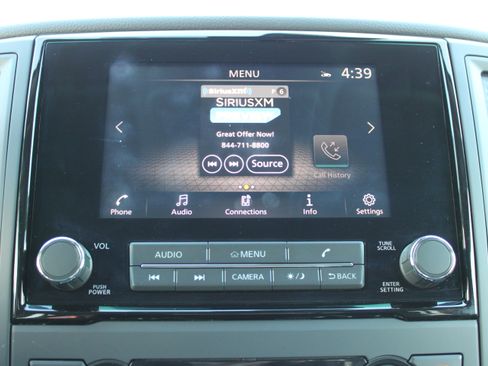 Certified 2024 Nissan Titan SV w/ SV Convenience Package image 23