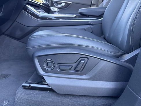Used 2025 Audi Q7 3.0T Premium Plus image 28