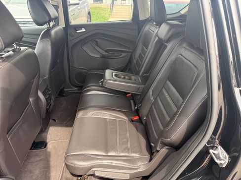 Used 2017 Ford Escape Titanium w/ Equipment Group 301A AWD/4WD image 22