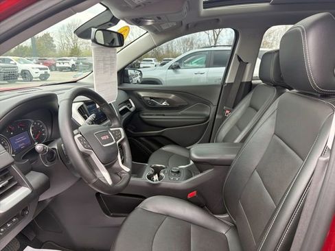 Used 2023 GMC Terrain SLT w/ Infotainment Package II image 13