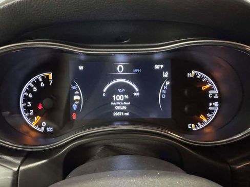 Used 2022 Jeep Grand Cherokee Laredo X AWD/4WD image 26