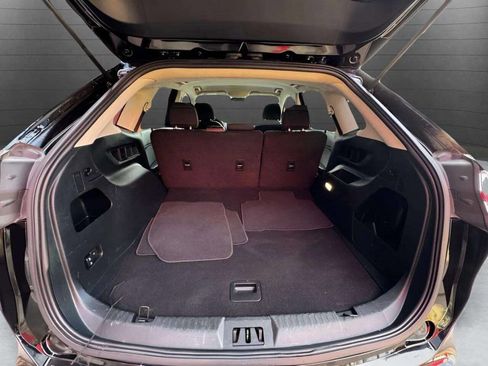 Used 2019 Ford Edge SEL image 13