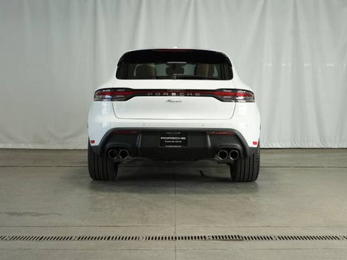 Certified 2025 Porsche Macan AWD/4WD image 6