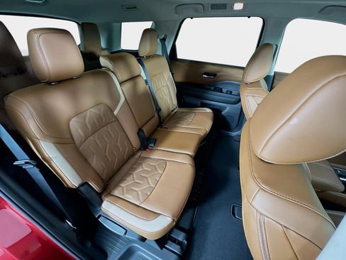 New 2026 Nissan Pathfinder Platinum image 27