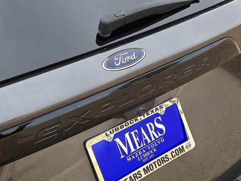 Used 2020 Ford Explorer ST w/ Premium Technology Package image 11