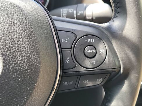 Used 2019 Toyota RAV4 Limited w/ Advanced Technology Package FWD image 10