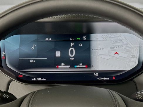 New 2026 Land Rover Range Rover Long Wheelbase SE image 12