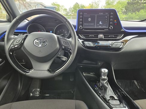 Used 2021 Toyota C-HR XLE FWD image 25