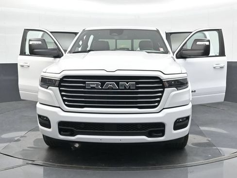 Used 2025 RAM 1500 Laramie AWD/4WD image 47